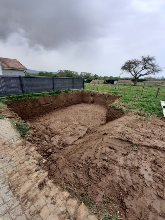 Terrassement d'une piscine 