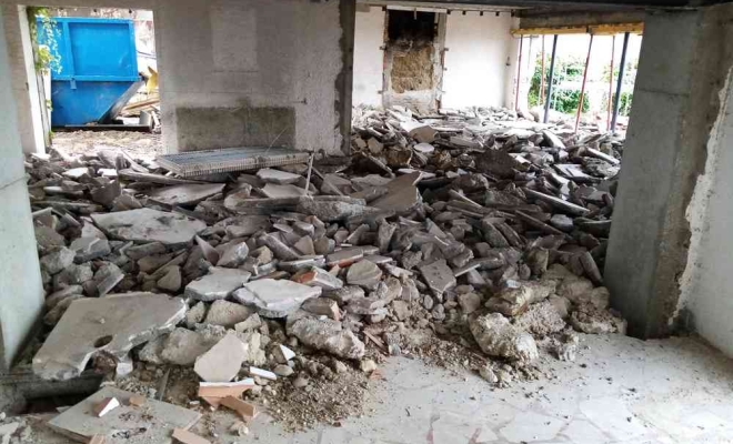 Démolition intérieur. Bourg en Bresse, 347terrassement